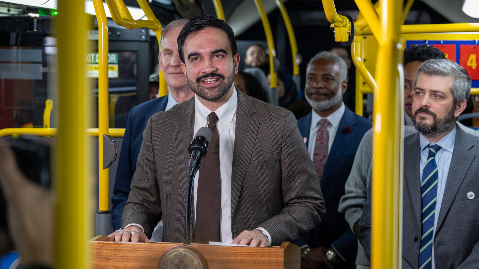 「ニューヨーク市、自滅へのカウントダウン」